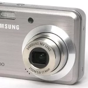 Продам фотоаппарат Samsung L700 черного цвета, 2007 года   
